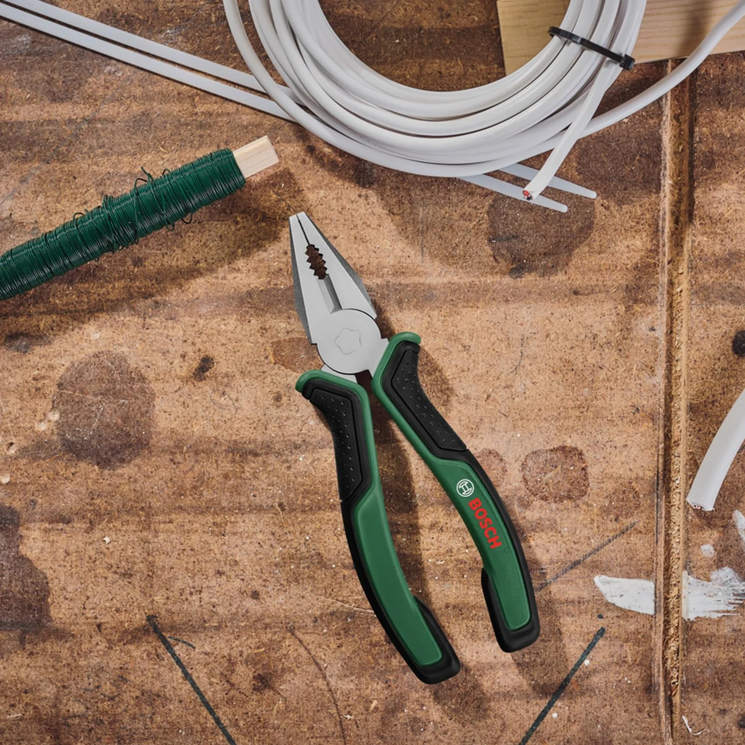Bosch Pinza Universale (Pinza Universale Durevole, Precisa; Rivestimento Softgrip Ergonomico; Superficie Placcata in Nichel)